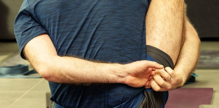 Marichyasana posture de yoga
